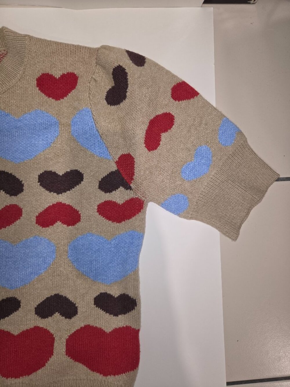 Olive and Bette's Hearts Puff Sleeve Sweater Size Medium Retail $128 - Picture 3 of 7
